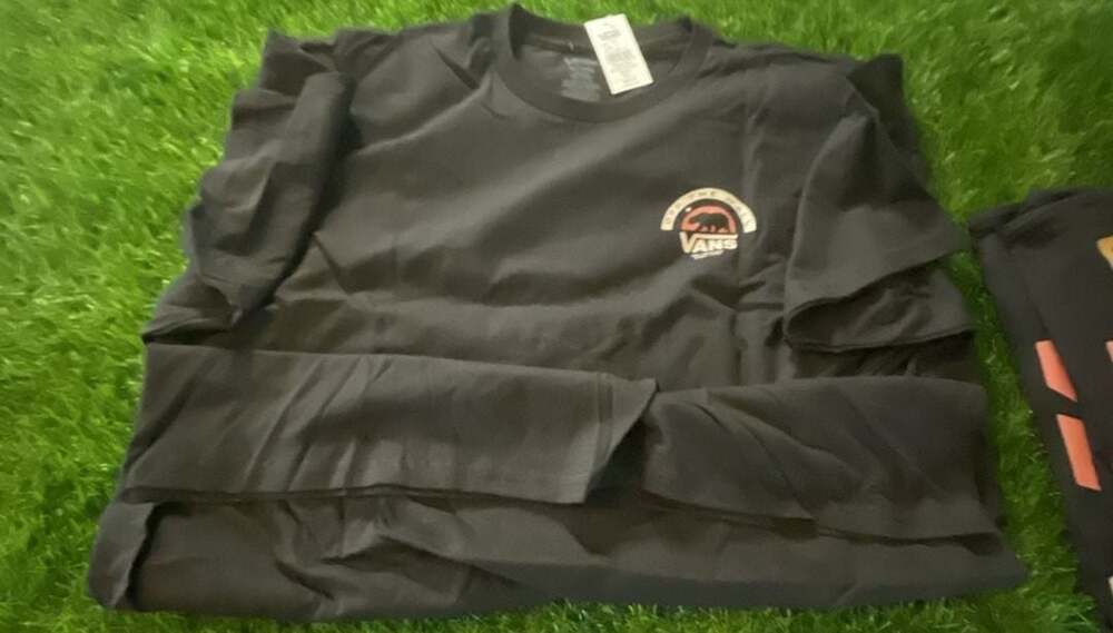 Bundle 6 NWT Vans Golden Oso T-Shirt Black XXL